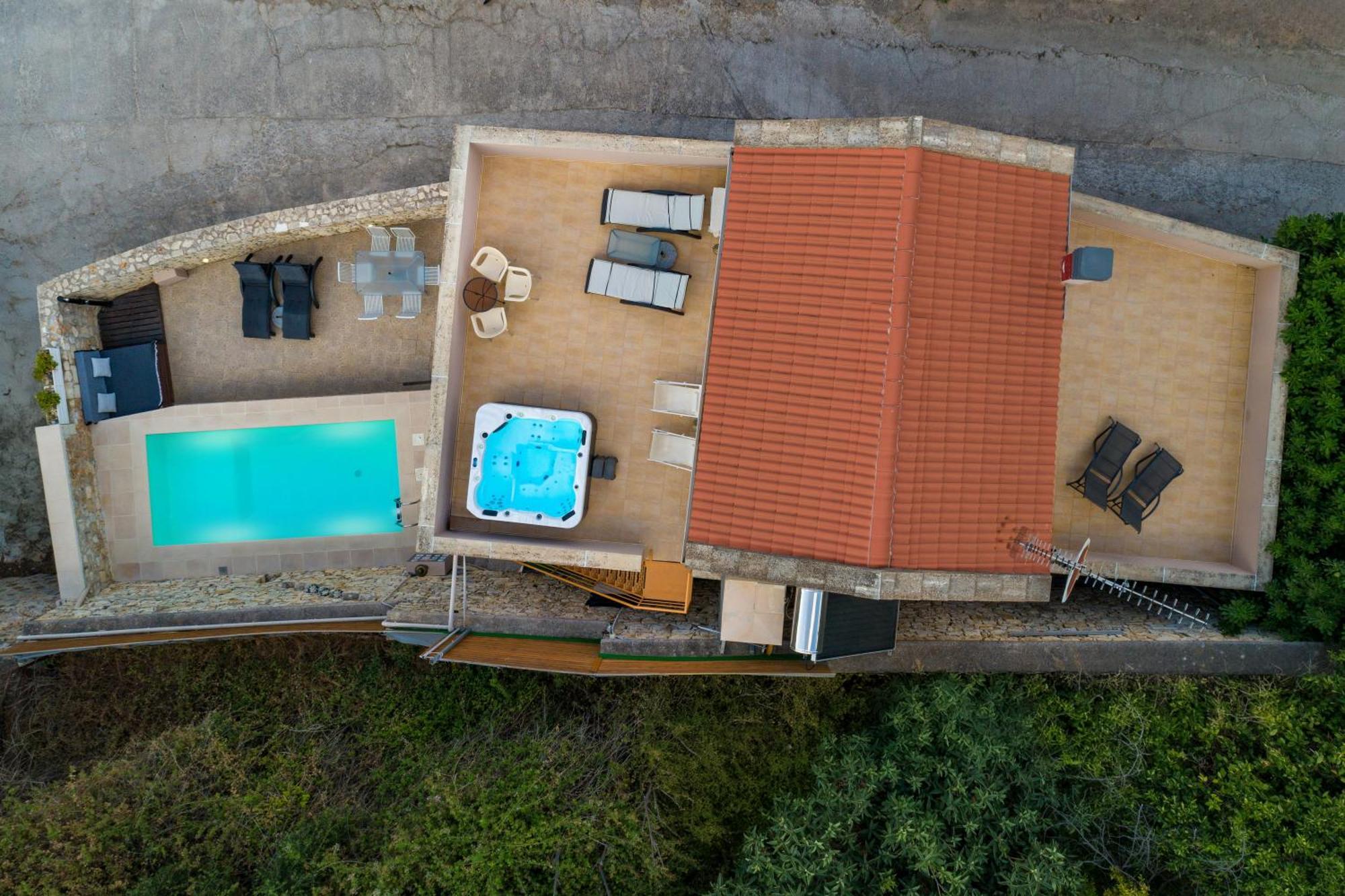 Olga'S Filoxenia - Villa Aladanos-Private Pool And Heated Jacuzzi Makhairoi Bagian luar foto