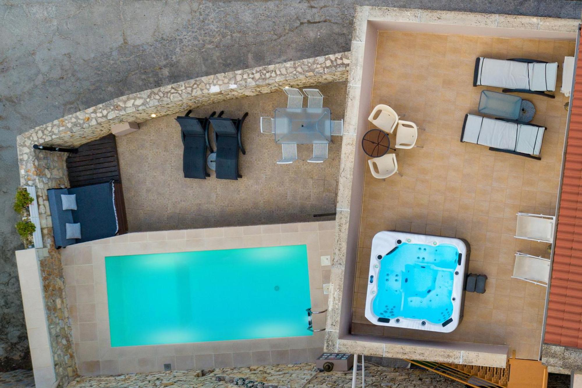 Olga'S Filoxenia - Villa Aladanos-Private Pool And Heated Jacuzzi Makhairoi Bagian luar foto