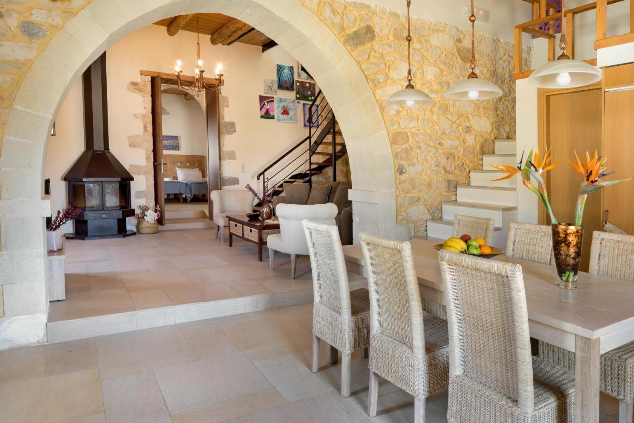 Olga'S Filoxenia - Villa Aladanos-Private Pool And Heated Jacuzzi Makhairoi Bagian luar foto